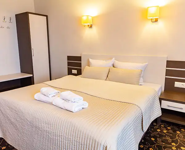 Asunto Hotel Lotos