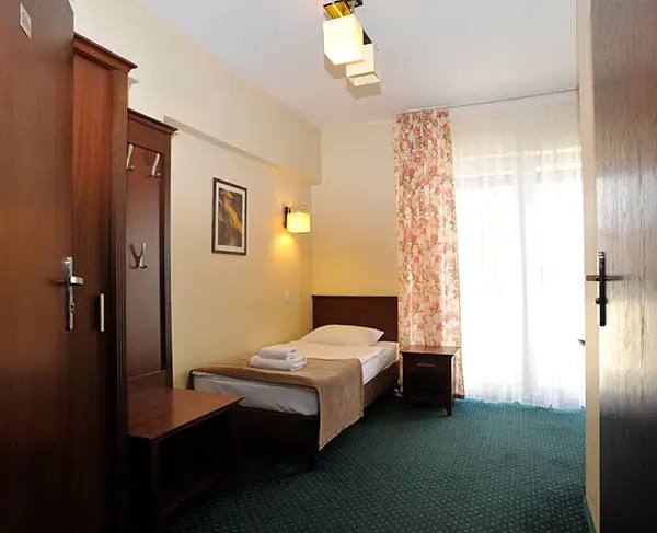 Yhden hengen huone Hotel Lotos